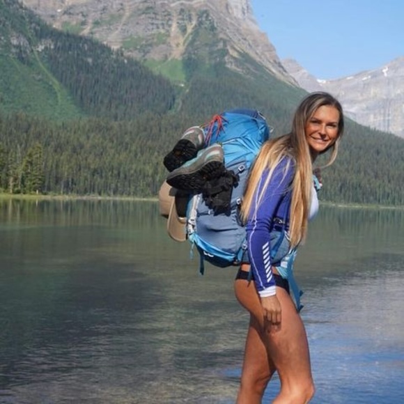 Meet your Posher, Larissa - Picture 1 of 1